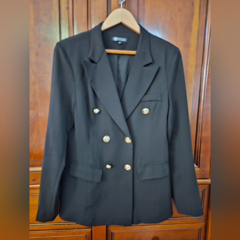 Collection BY Cezele Gold Buttoned Black Blazer. Size M.